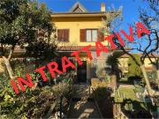 Villetta bifamiliare in vendita di 255 m² in Via Don...
