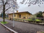 Villetta bifamiliare in vendita di 255 m² in Via Parma