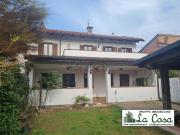 Villetta bifamiliare in vendita di 256 m²