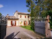 Villetta bifamiliare in vendita di 260 m²