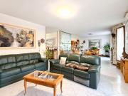 Villetta bifamiliare in vendita di 260 m² in Via Alberone, 7