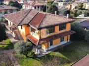Villetta bifamiliare in vendita di 260 m² in Via...