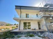 Villetta bifamiliare in vendita di 260 m² in Via San Nicola