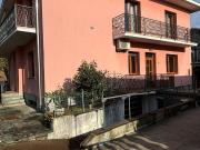 Villetta bifamiliare in vendita di 260 m² in Via Unità...