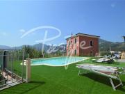 Villetta bifamiliare in vendita di 260 m² in Via viano Villetta bifamiliare in vendita di 260 m² in Via viano