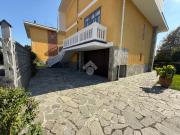 Villetta bifamiliare in vendita di 264 m² in Via Trieste, 6