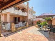 Villetta bifamiliare in vendita di 270 m² in Via Baleari