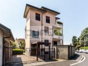Villetta bifamiliare in vendita di 274 m² in Via G....