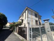 Villetta bifamiliare in vendita di 278 m² in Via Bezzecca, 5