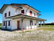Villetta bifamiliare in vendita di 280 m²