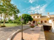 Villetta bifamiliare in vendita di 280 m² in Via Anagnina