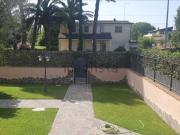 Villetta bifamiliare in vendita di 280 m² in Via Brentonico