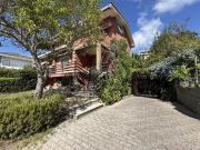 Villetta bifamiliare in vendita di 280 m² in Via Callimaco