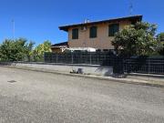 Villetta bifamiliare in vendita di 280 m² in Via Case Nuove