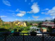 Villetta bifamiliare in vendita di 280 m² in Via dei Laghi