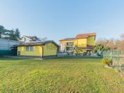 Villetta bifamiliare in vendita di 282 m² in Via alle Valli