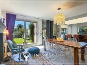 Villetta bifamiliare in vendita di 283 m² in Via...