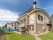 Villetta bifamiliare in vendita di 287 m² in Via Don...