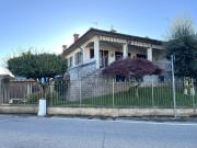 Villetta bifamiliare in vendita di 290 m² in Via Papa...