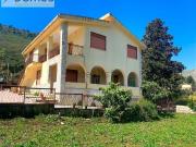 Villetta bifamiliare in vendita di 295 m² in Via degli Orti