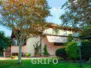 Villetta bifamiliare in vendita di 295 m² in Via santa...