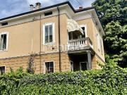 Villetta bifamiliare in vendita di 296 m² in Via...