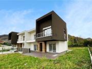 Villetta bifamiliare in vendita di 296 m² in Via Marco...