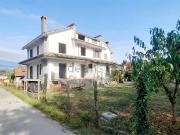 Villetta bifamiliare in vendita di 300 m²