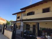 Villetta bifamiliare in vendita di 300 m²