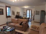 Villetta bifamiliare in vendita di 300 m² in Via A. Oliveros