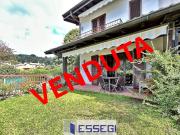 Villetta bifamiliare in vendita di 300 m² in Via alla...