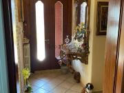 Villetta bifamiliare in vendita di 300 m² in Via Besozzi