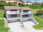 Villetta bifamiliare in vendita di 300 m² in Via Borrine