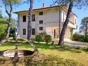 Villetta bifamiliare in vendita di 300 m² in Via Cannella