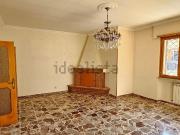 Villetta bifamiliare in vendita di 300 m² in Via Dolzago, 83