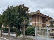 Villetta bifamiliare in vendita di 300 m² in Via Emilia