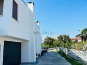Villetta bifamiliare in vendita di 300 m² in Via...