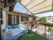 Villetta bifamiliare in vendita di 300 m² in Via Marconi