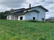 Villetta bifamiliare in vendita di 300 m² in Via Valle...
