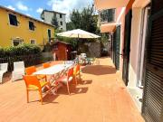 Villetta bifamiliare in vendita di 300 m² in Via Viano