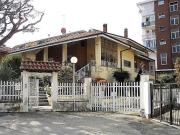 Villetta bifamiliare in vendita di 307 m² in Via...