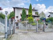 Villetta bifamiliare in vendita di 307 m² in Via Rodolfo...