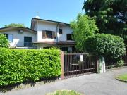 Villetta bifamiliare in vendita di 310 m² in Via L....