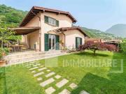 Villetta bifamiliare in vendita di 314 m² in Via...