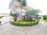 Villetta bifamiliare in vendita di 315 m² in Via...