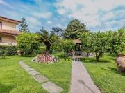 Villetta bifamiliare in vendita di 320 m² in Via...