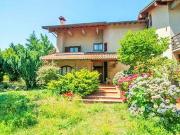 Villetta bifamiliare in vendita di 320 m² in Via Sola