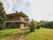 Villetta bifamiliare in vendita di 323 m² in Strada...