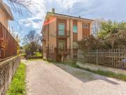 Villetta bifamiliare in vendita di 325 m² in Via Chioda, 27