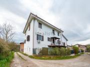 Villetta bifamiliare in vendita di 325 m² in Via...